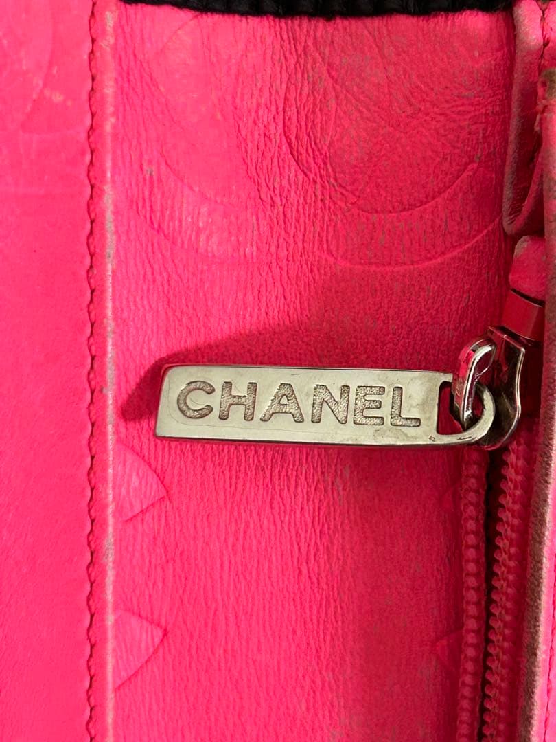 CHANEL キルティング 二つ折り財布 ブラック