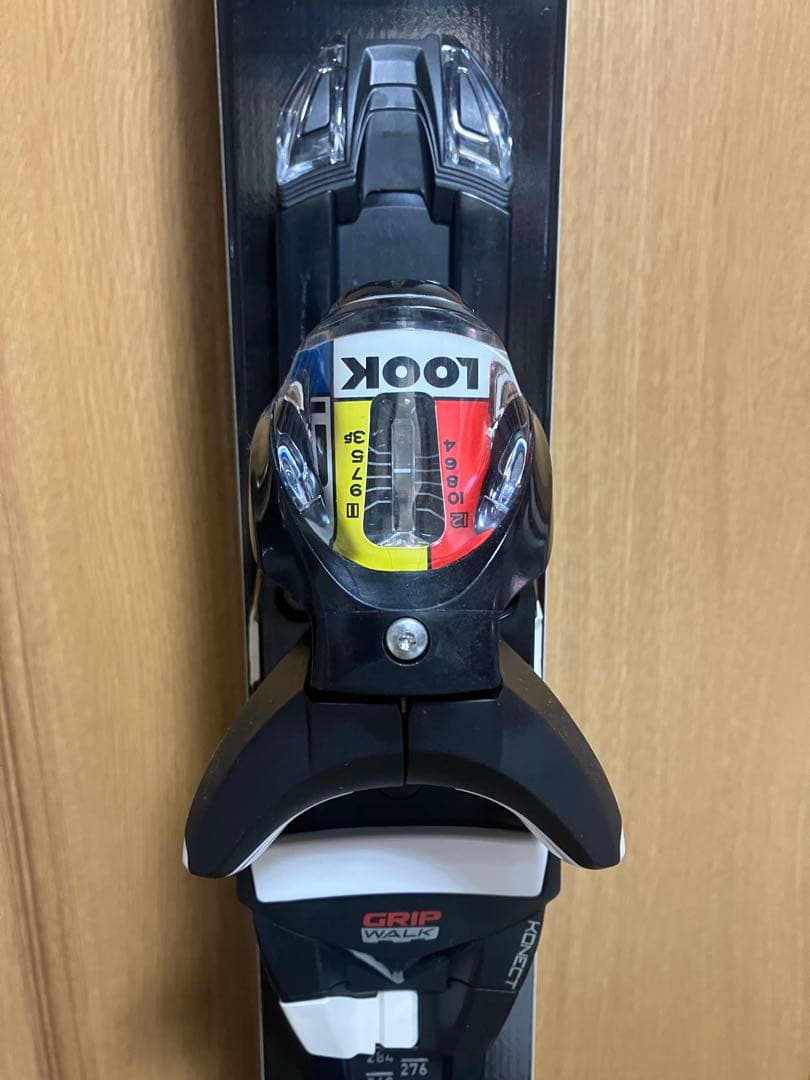 未使用品ロシニョールSUPER VIRAGE V VERSATILE 174cm