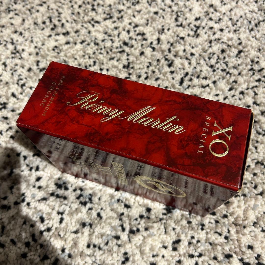 【箱付き未開栓】 REMY MARTIN XO SPECIAL 750ml 古酒