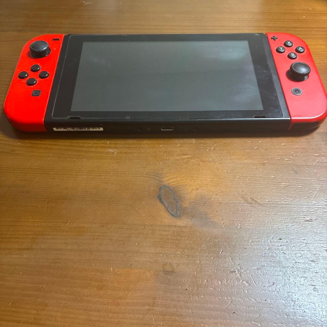 Nintendo Switch 赤
