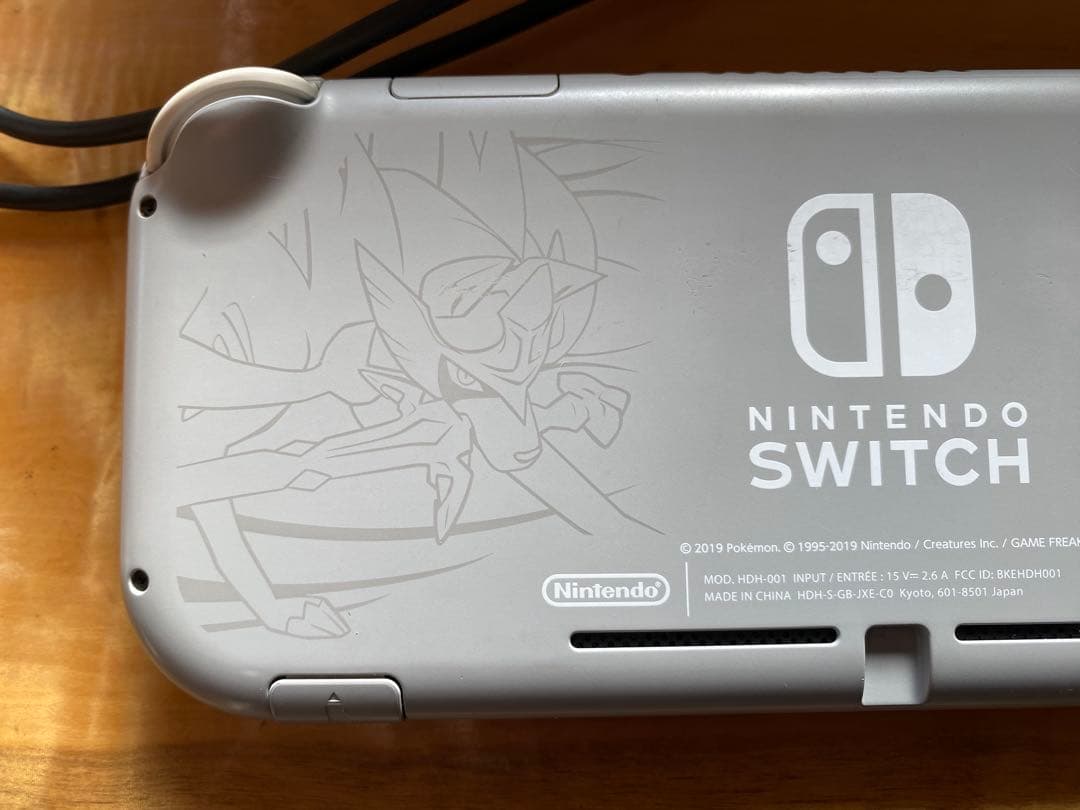 Nintendo Switch Lite 　ザシアン　ザマゼンタ