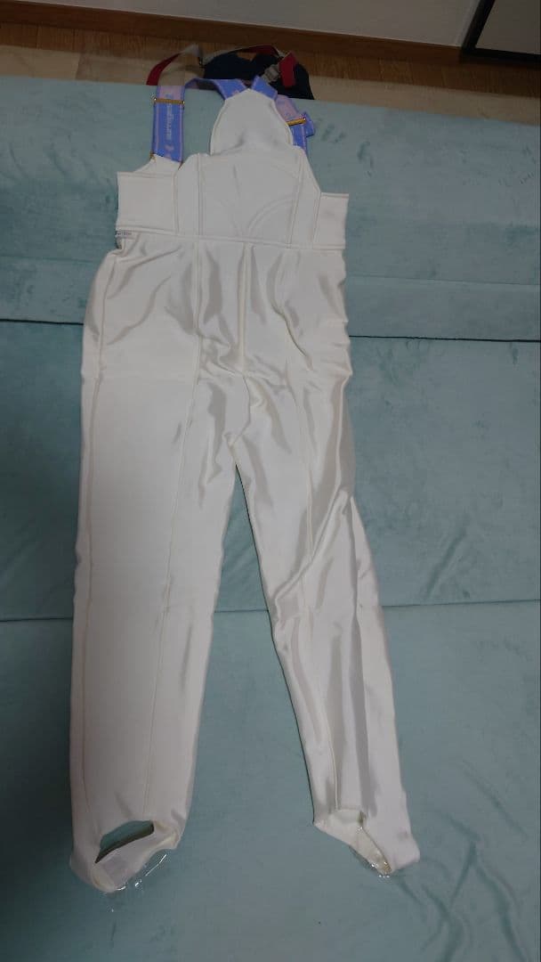 スキーウエアー(女性)上下セット+ 新品長期保管品