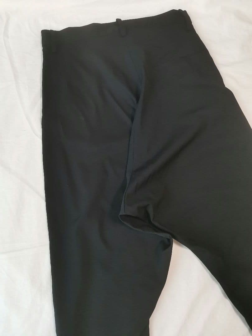 美品 リミフゥ 定番Wギャバサルエルパンツ S ウール ブラック