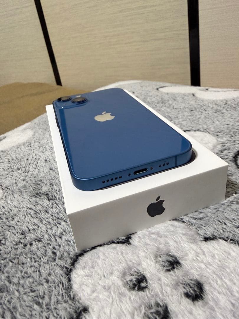 ［美品］iPhone13 256GB ブルー