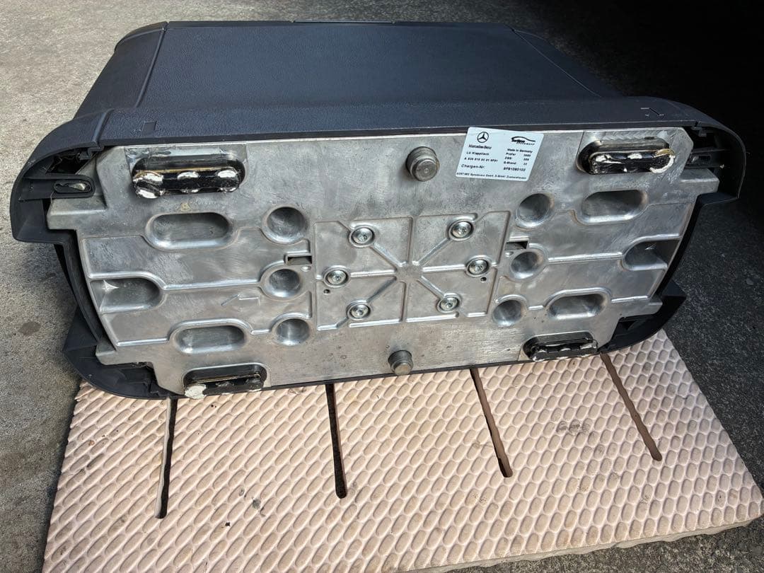 メルセデスベンツ V350 リアテーブル