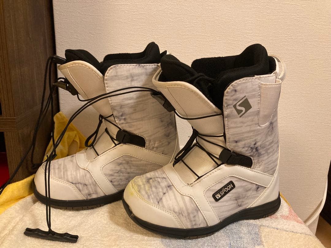 【8mile】TECH NINE スノーボード キャラクターグラフィック