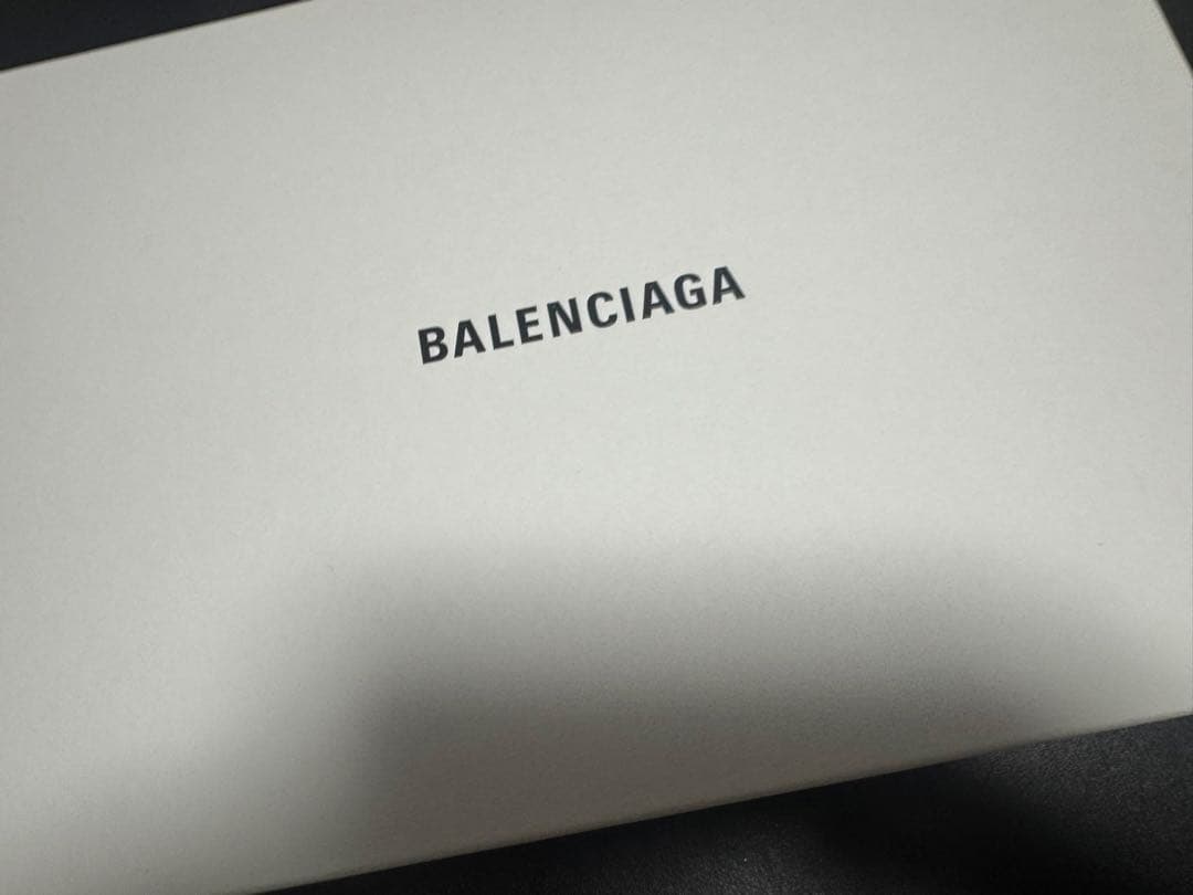 BALENCIAGA ロゴマフラー グレー ブラック