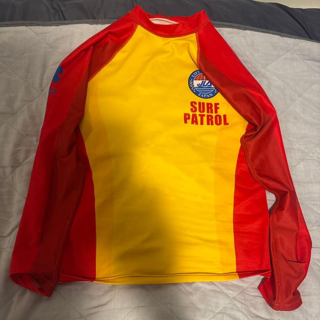 SURF PATROL ラッシュガード 赤/黄と短パンセット