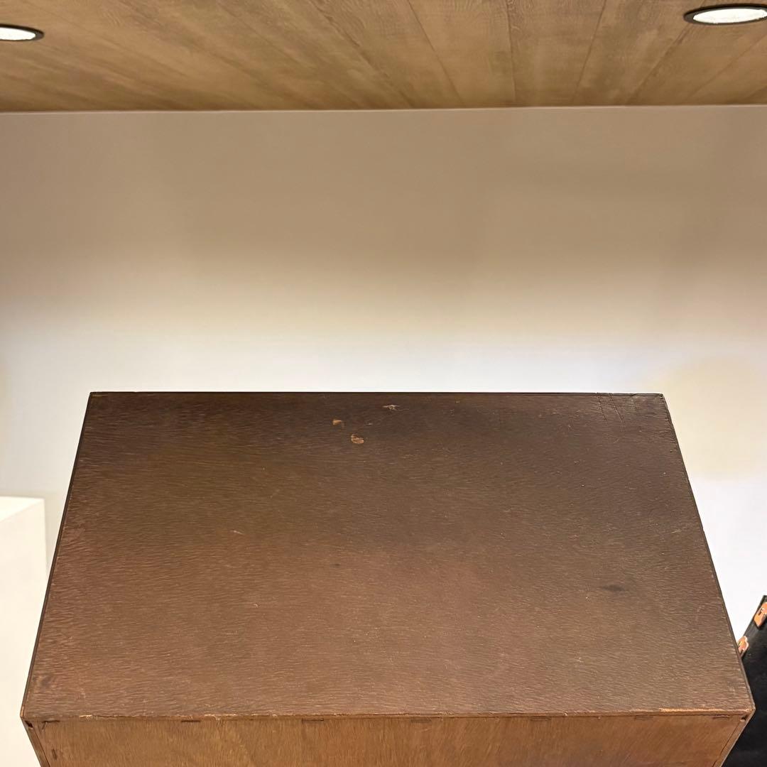 食器棚　飾り棚　ガラス扉付き　キャビネット　収納棚　木製