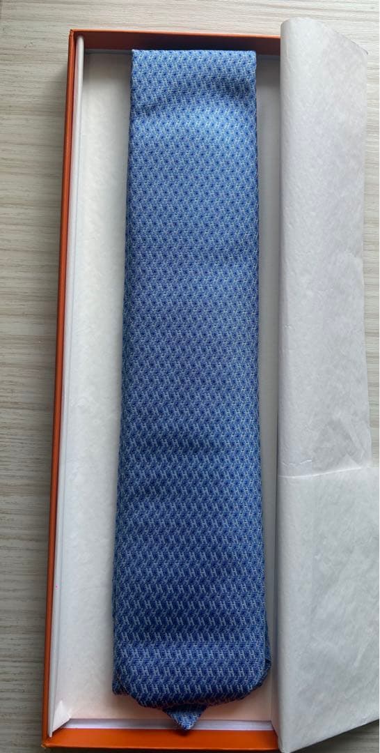 P*a様 エルメス ニットタイ 青色限定未使用