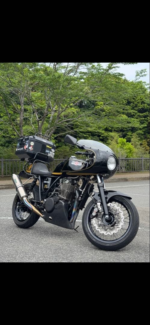 ブラックカウル ヘッドライト付き