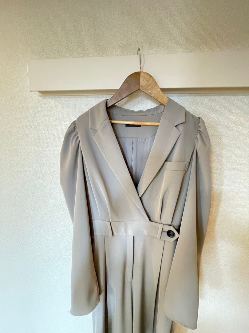 anuans テーラードオールインワン