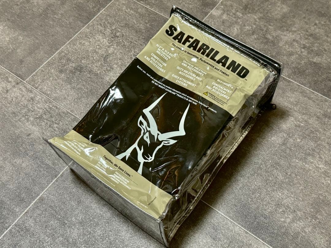 実物 SAFARILAND 6004SS ホルスター X300 + M45A1用