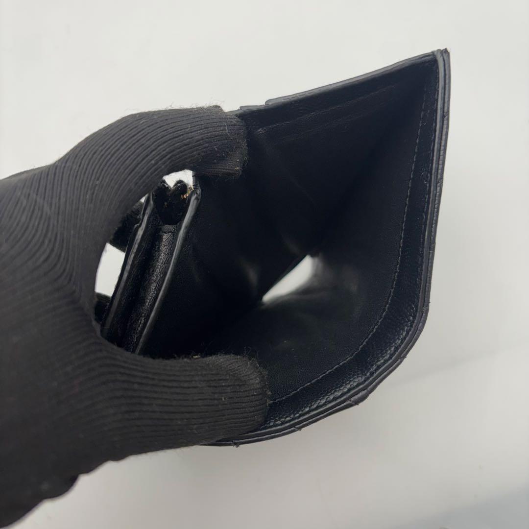 saint laurent 二つ折り財布　カサンドラ　ブラック　キルティング