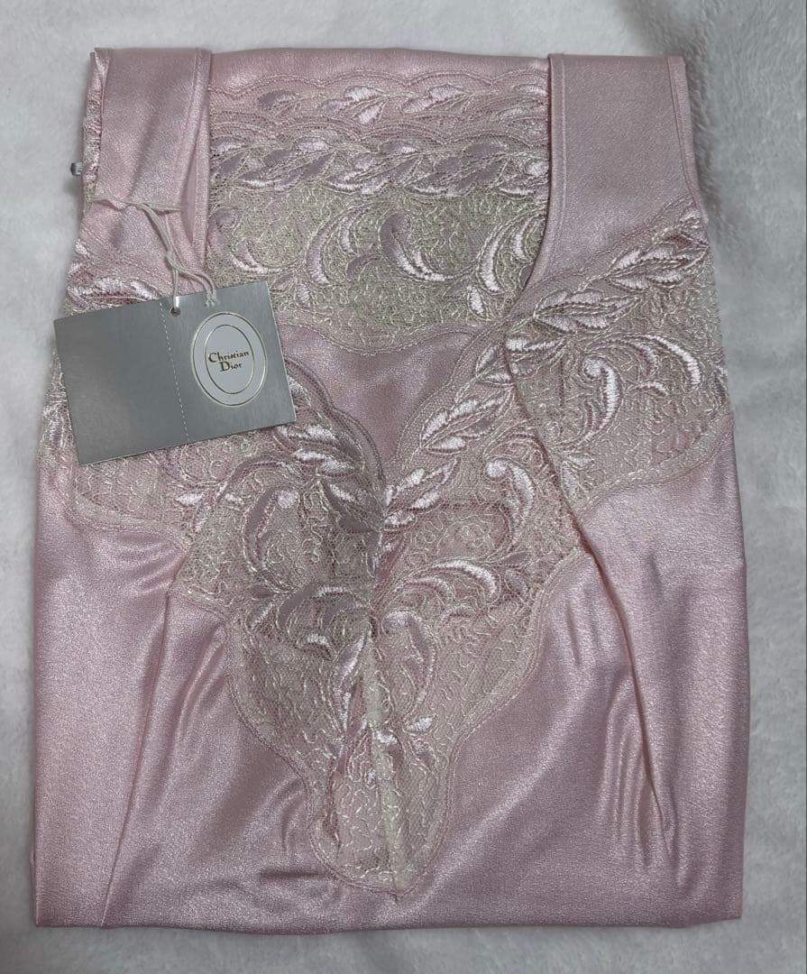 Christian Dior ピンク キャミソール　新品未使用。