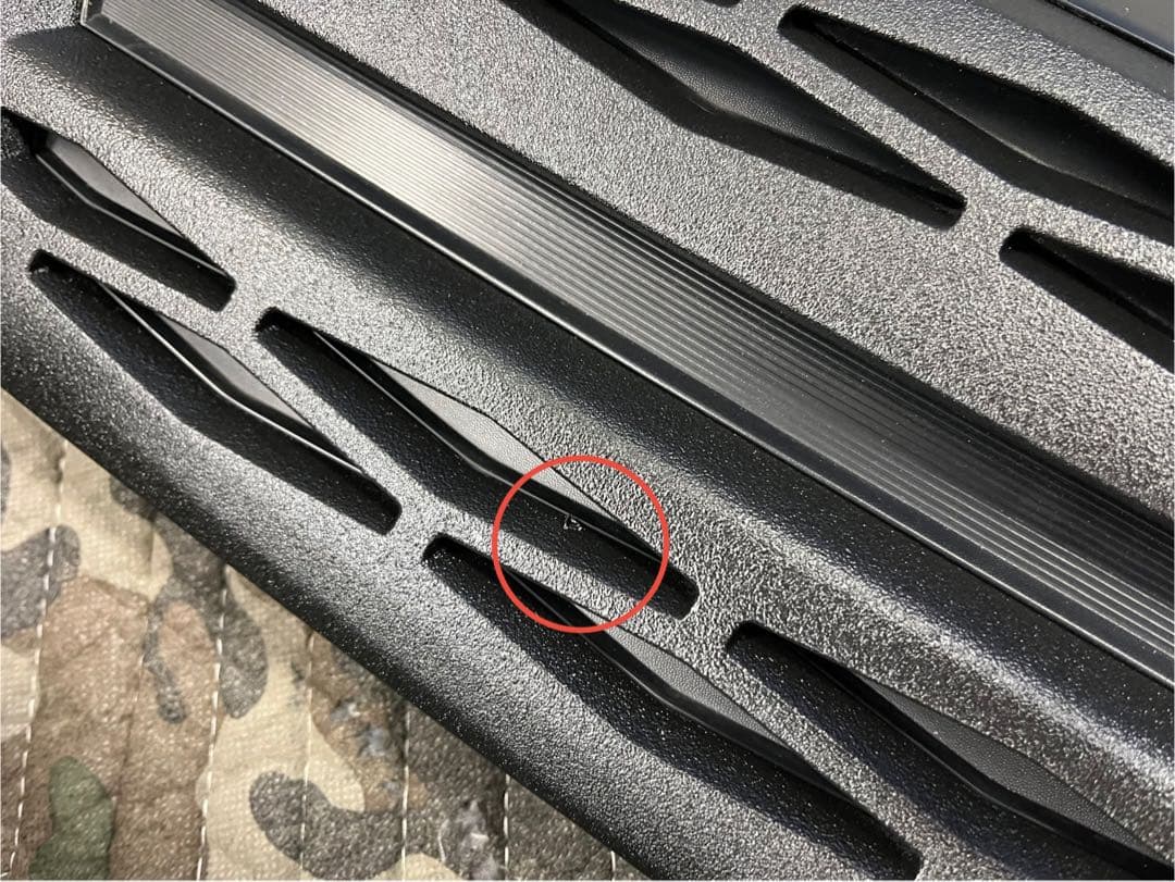 新型デリカD5 後期　フロントグリル フォグベゼル　チッピング塗装　ラプター塗装