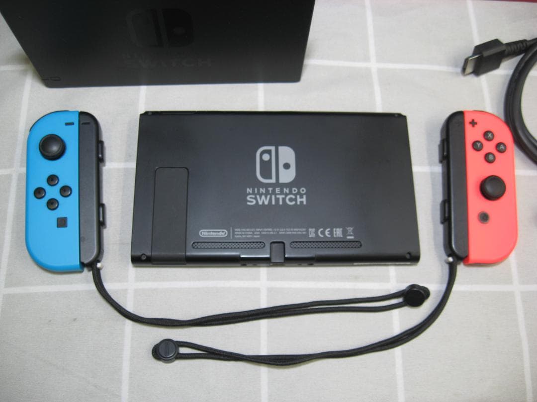 【完動美品】Nintendo Switch 赤/青 欠品有り注意
