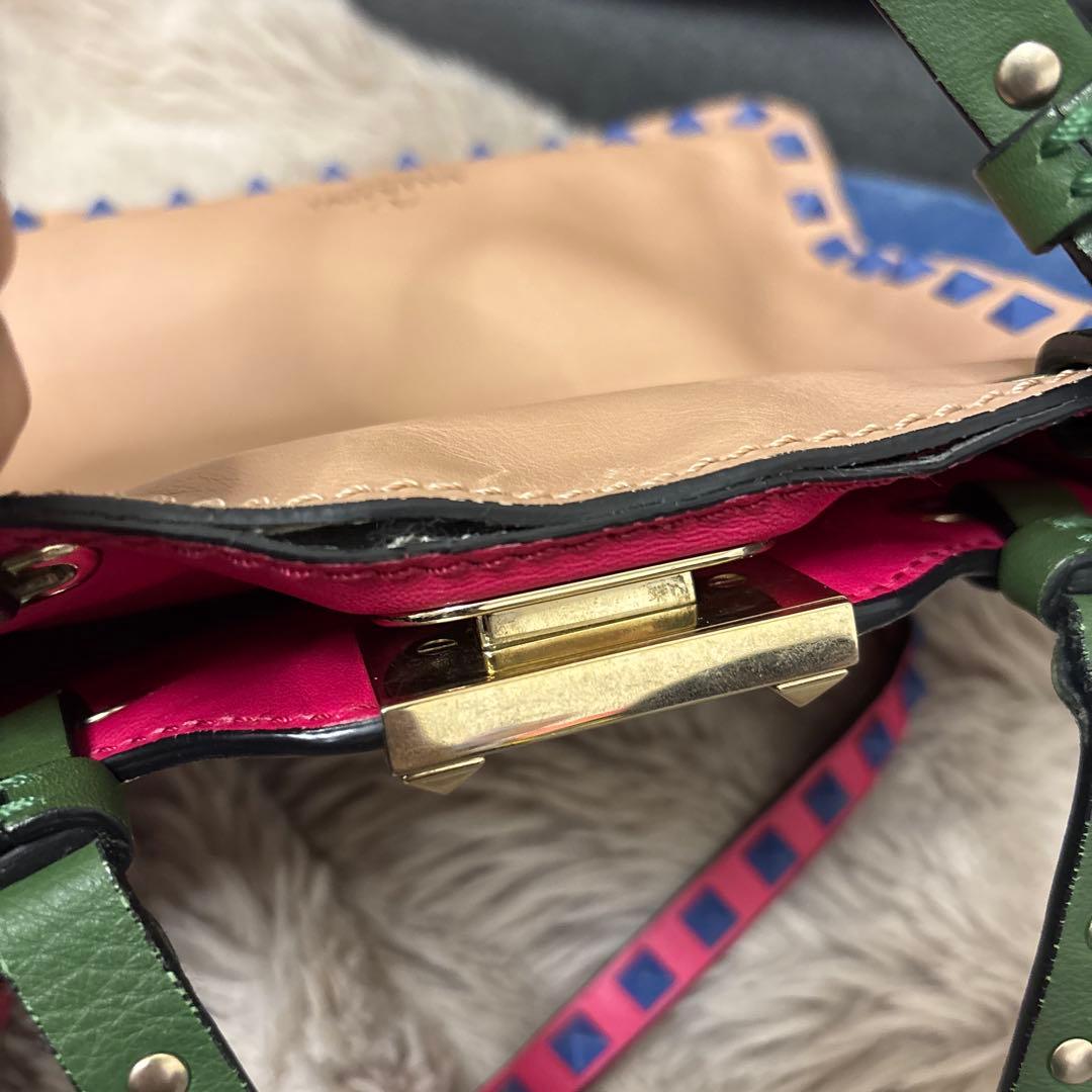 ヴァレンティノカラフルなスタッズ装飾ショルダーバッグ