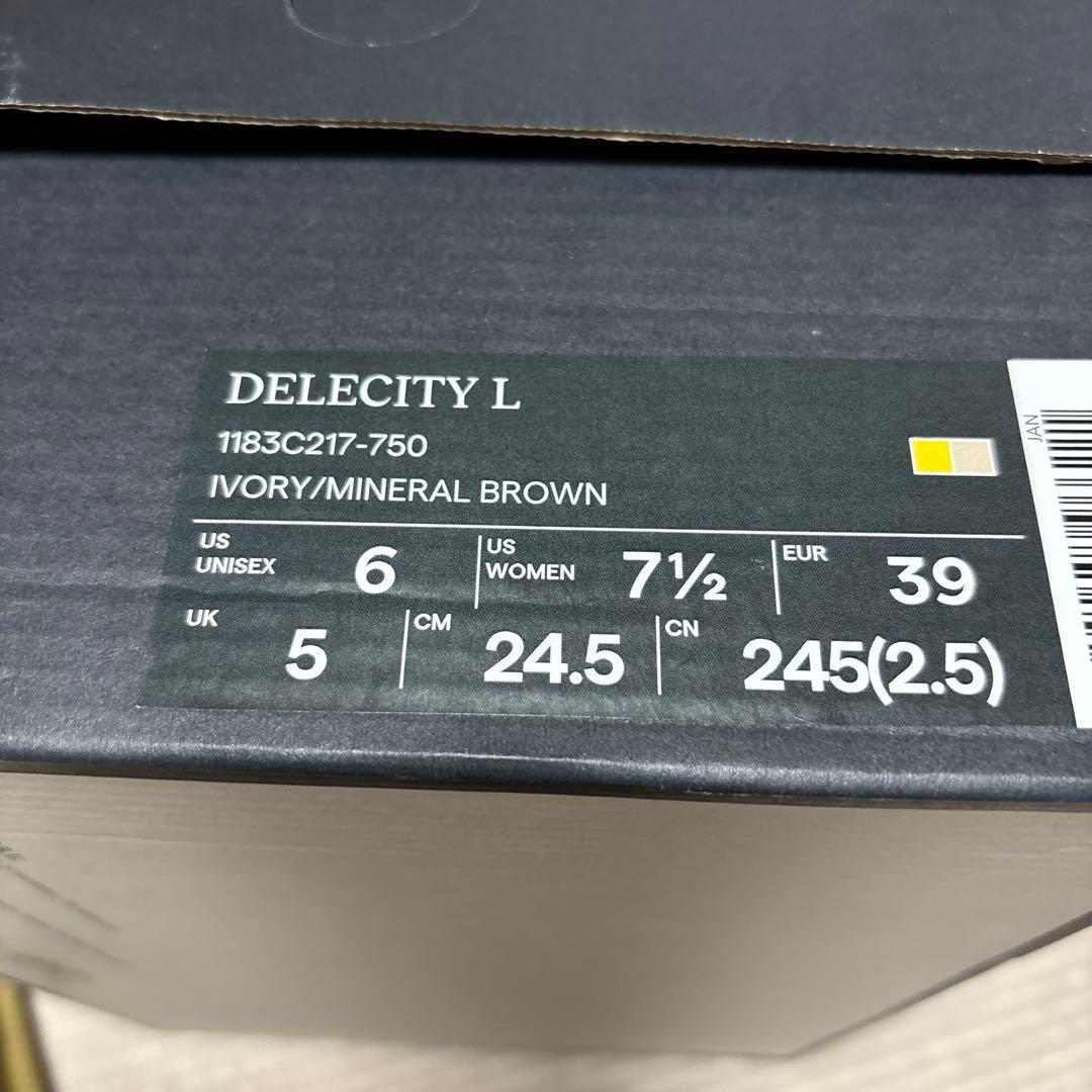 パトリック　onitsuka tiger スニーカー　24.5