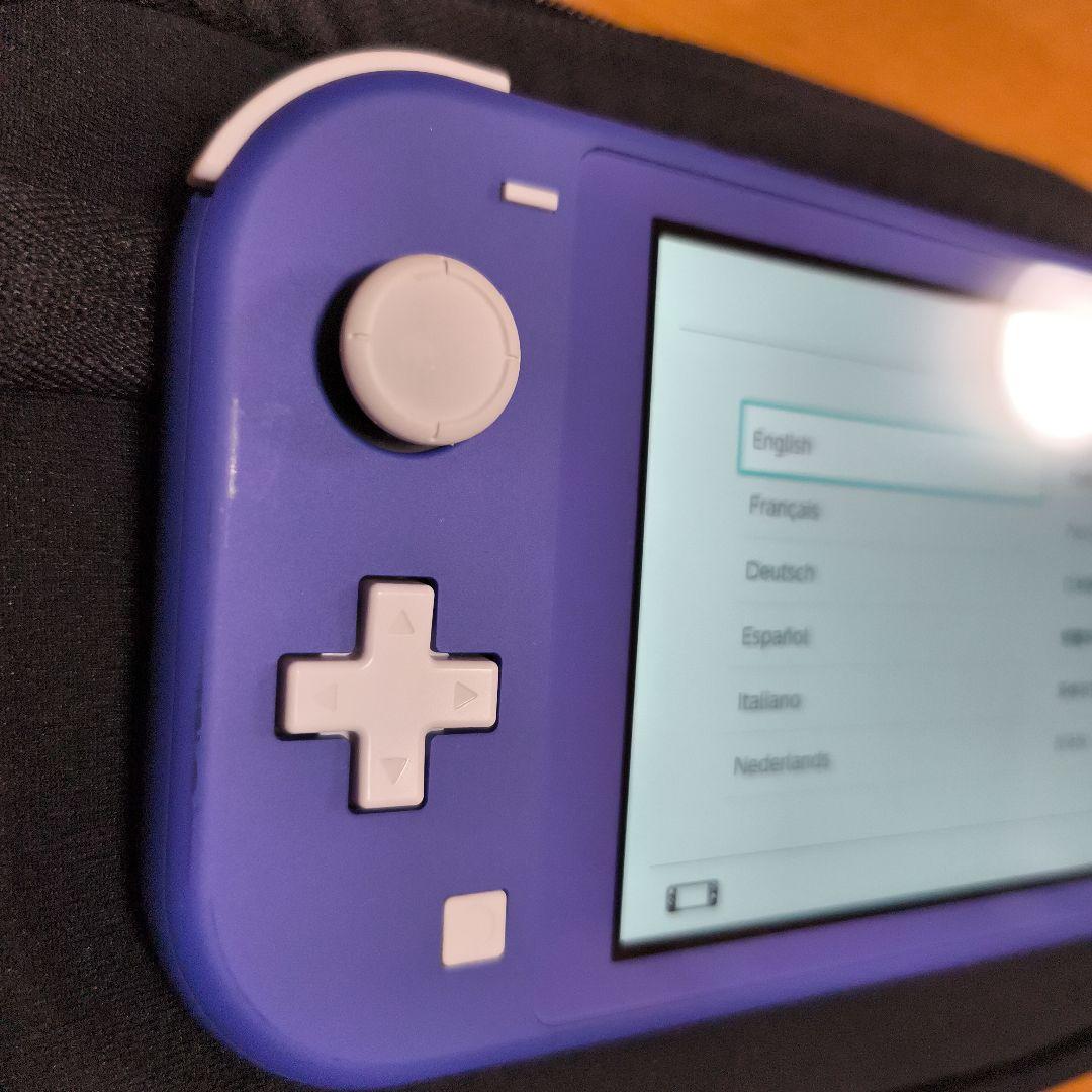 Nintendo Switch Lite 本体　ソフトケース付き