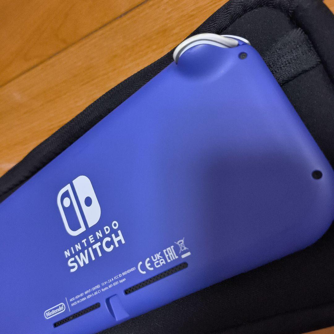 Nintendo Switch Lite 本体　ソフトケース付き