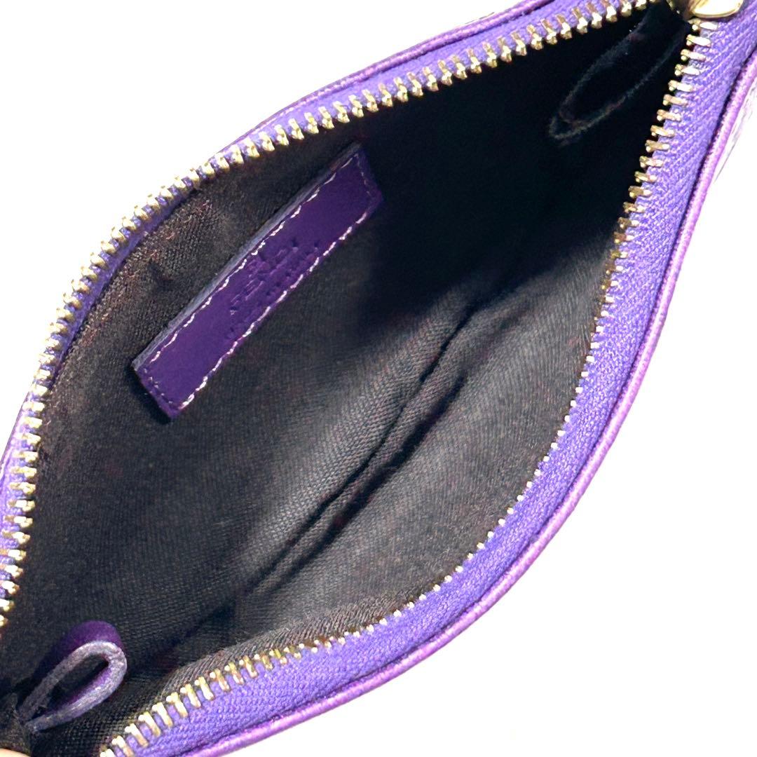 美品 FENDI フェンディ ズッカ エンボス加工 レザー ケース