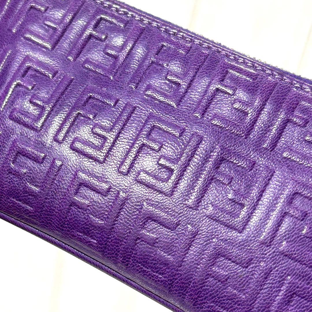 美品 FENDI フェンディ ズッカ エンボス加工 レザー ケース