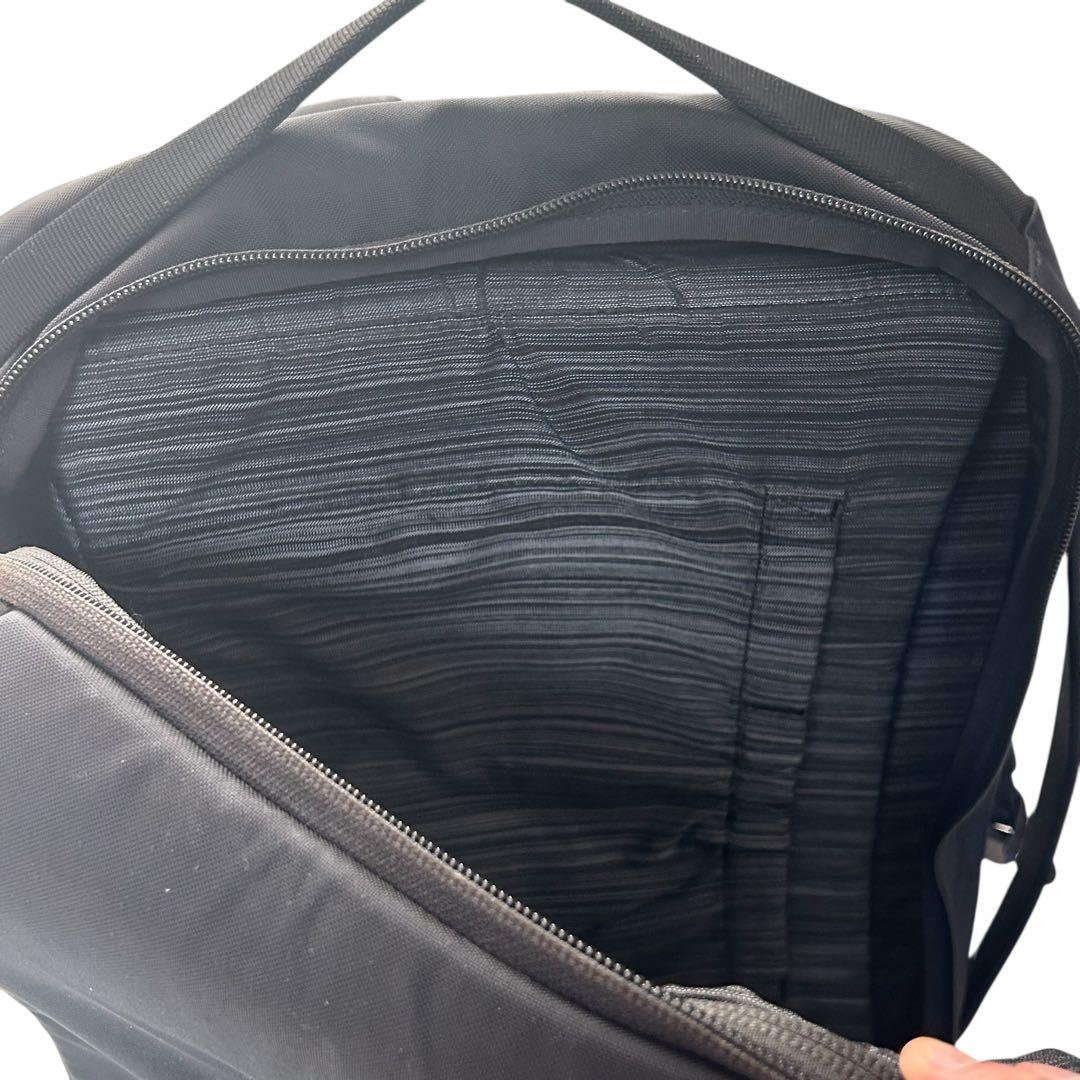 美品 アークテリクス BLADE 20 バックパック ブラック 人気モデル