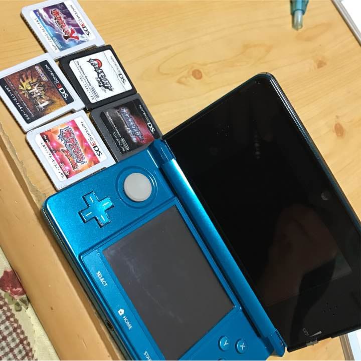 3DS本体 (ポケモンソフト、モンハンソフト)