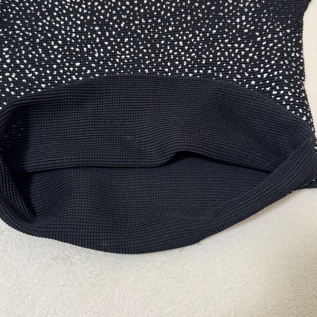 極美品✨ISSEY MIYAKE me プリーツ　光沢感　ブラック　箔