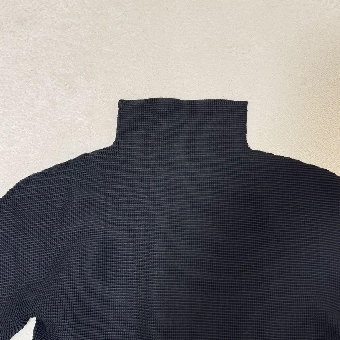 極美品✨ISSEY MIYAKE me プリーツ　光沢感　ブラック　箔