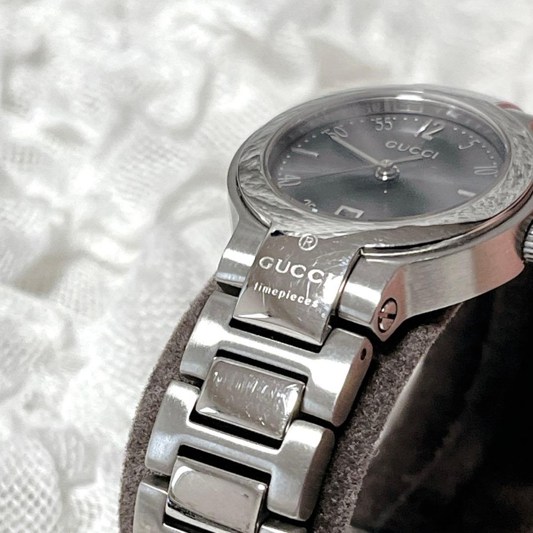 箱付✨稼働　GUCCI シルバー 腕時計　8900l グッチ　コマ付　GG 巾着