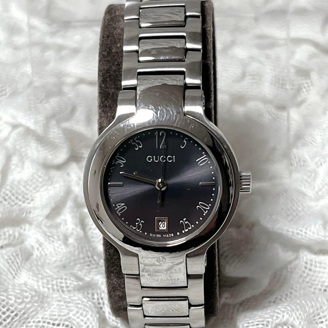 箱付✨稼働　GUCCI シルバー 腕時計　8900l グッチ　コマ付　GG 巾着