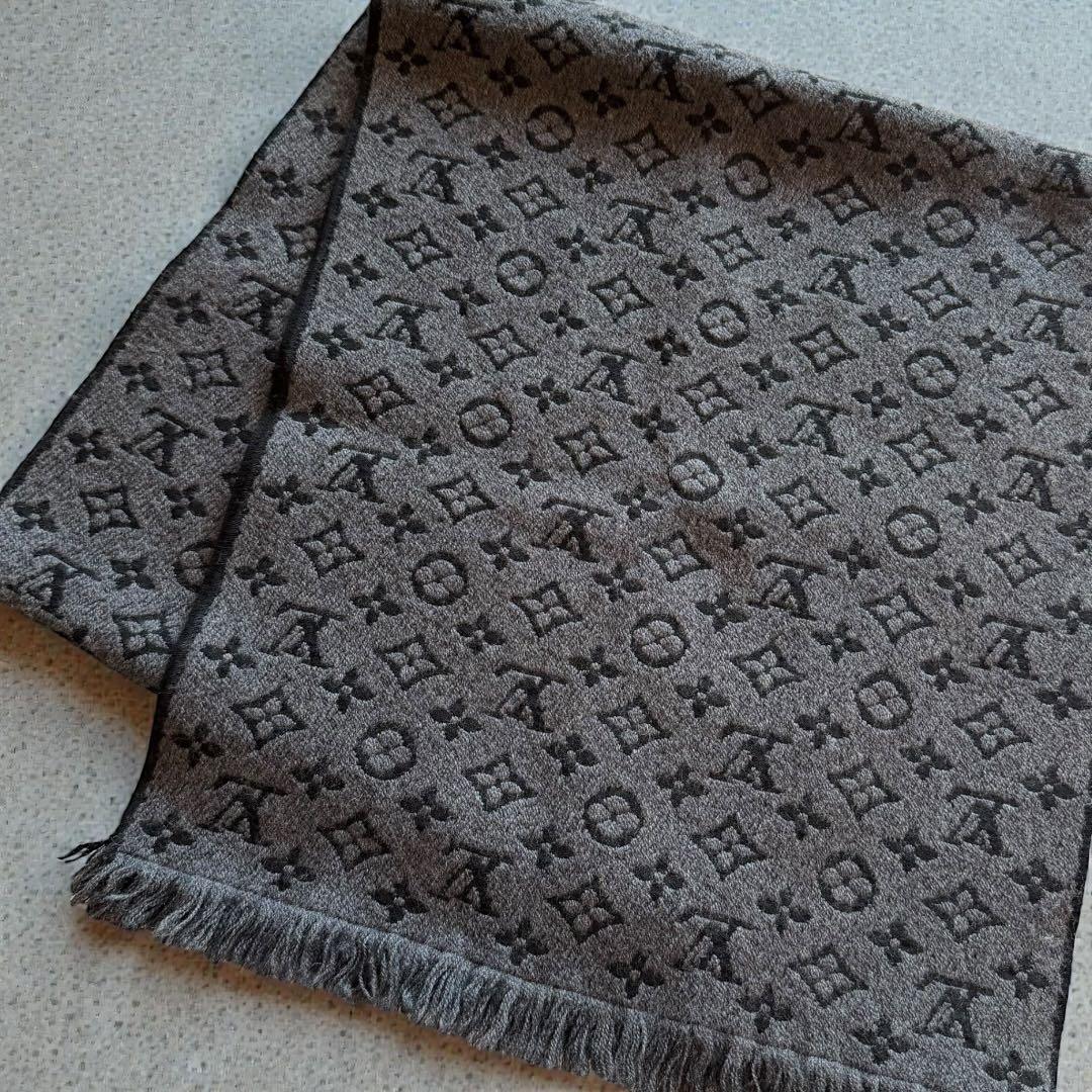 美品✨ルイヴィトン　モノグラム クラシック アントラシット エシャルプ マフラー