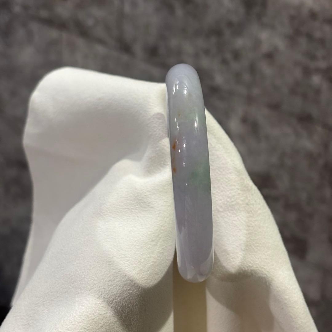 ミャンマー産　天然本翡翠　A貨　春彩　バングル　鑑定書付