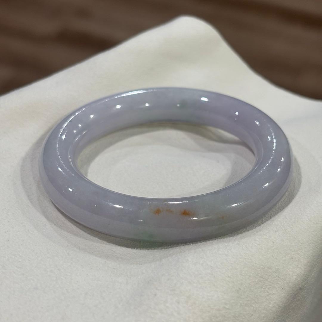 ミャンマー産　天然本翡翠　A貨　春彩　バングル　鑑定書付