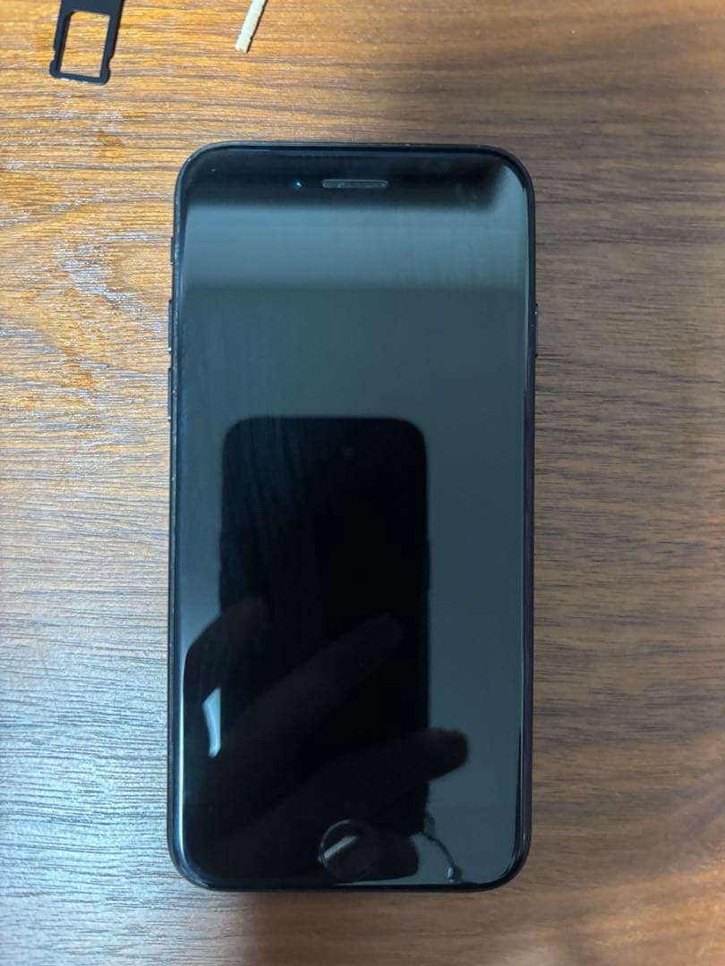 【ジャンク】iPhoneSE第2世代　黒　64GB SIMフリー