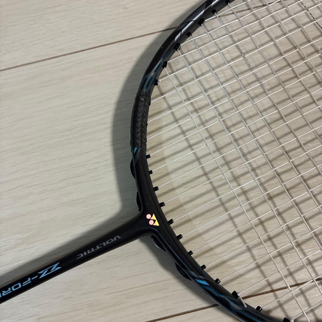 【訳あり修理品】VOLTRIC ZZ-FORCE II バドミントンラケット