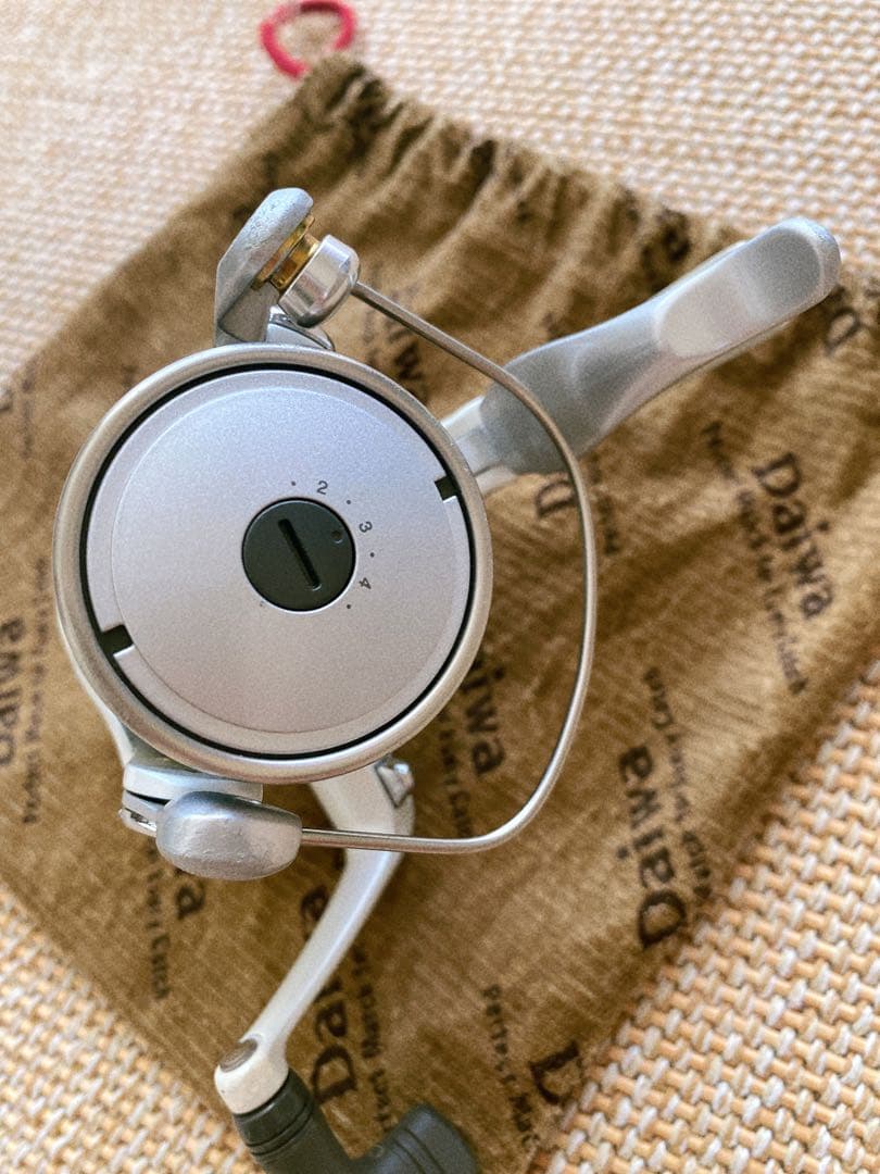 【セール】ダイワエンブレムZ 3000LBAレバーブレーキリール