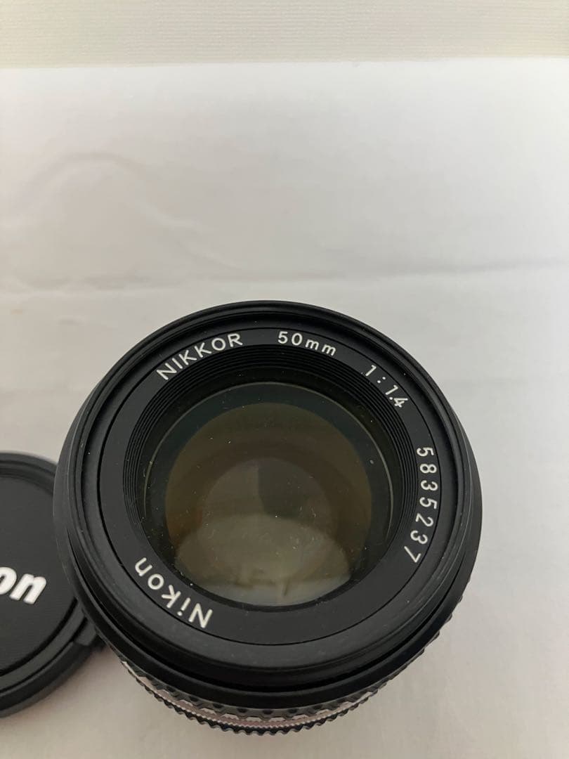 ル*カ様 Nikon Nikkor 50mm F1.4 レンズ