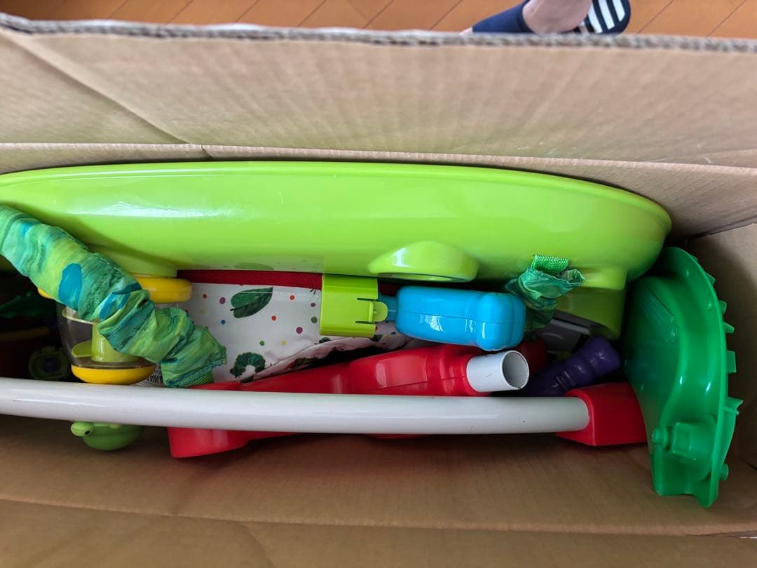 はらぺこあおむし　アクティビティジャンパー ベビージム