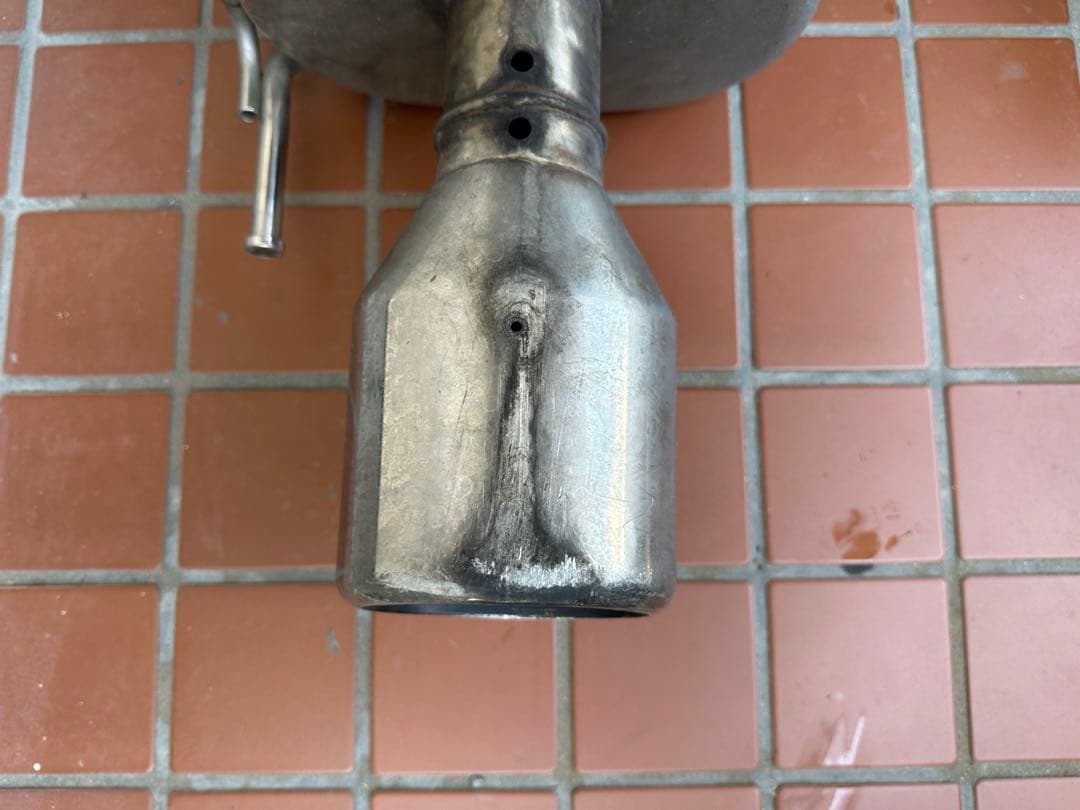 V36 スカイライン セダン HKS マフラー