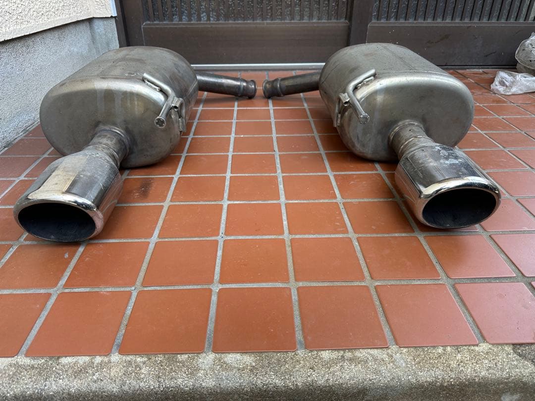 V36 スカイライン セダン HKS マフラー