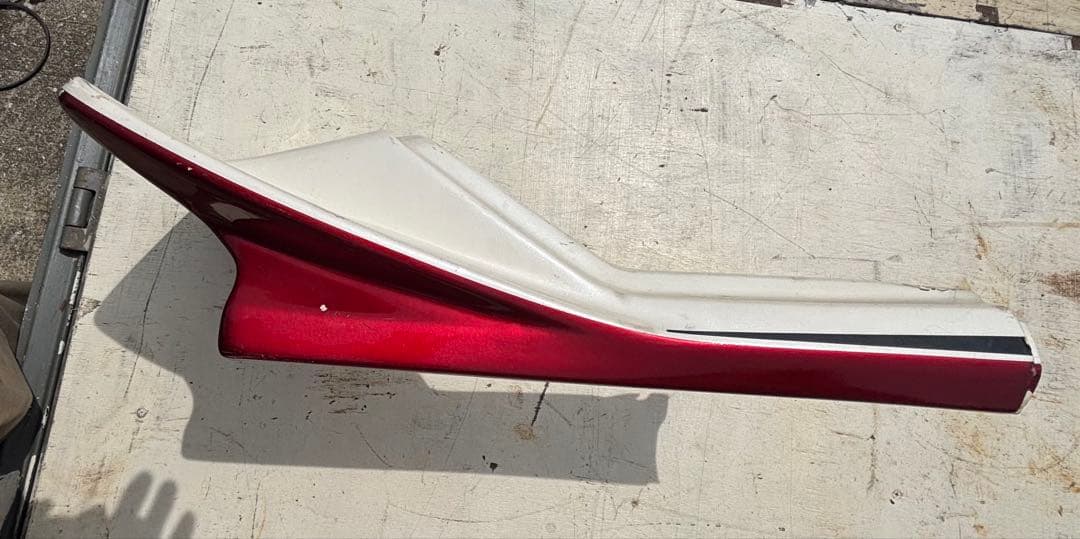 タ*イ様 CBX400F 1型白赤 ビートリアカウル　当時物