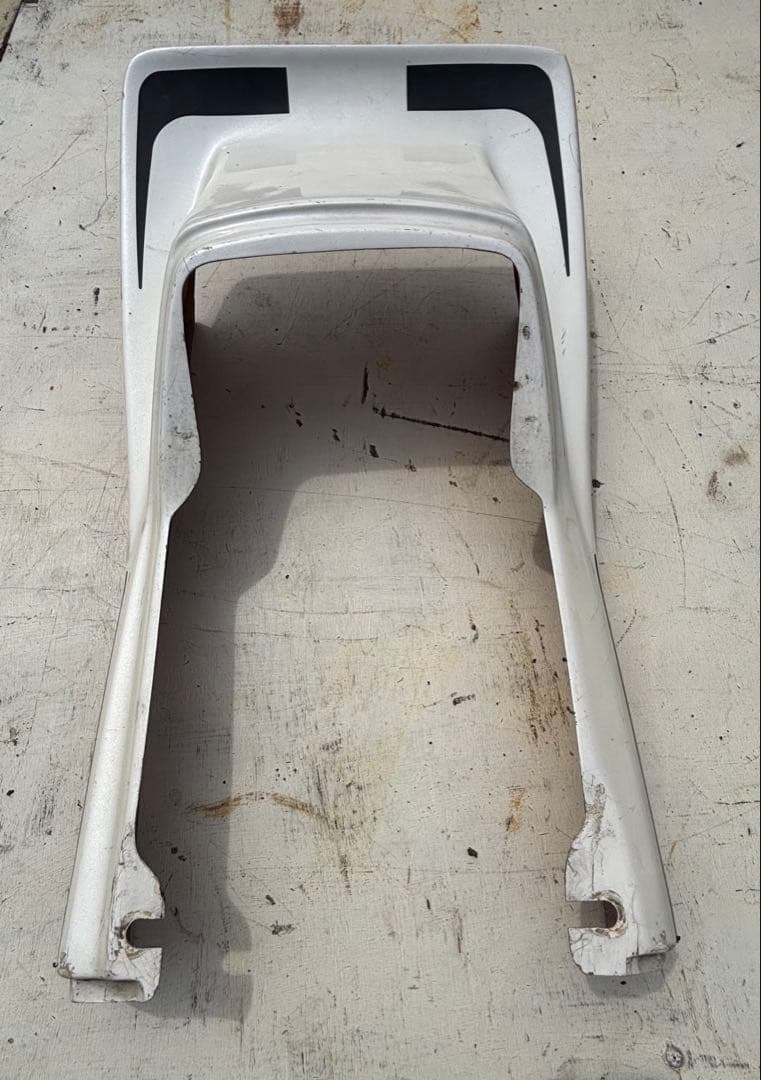 タ*イ様 CBX400F 1型白赤 ビートリアカウル　当時物