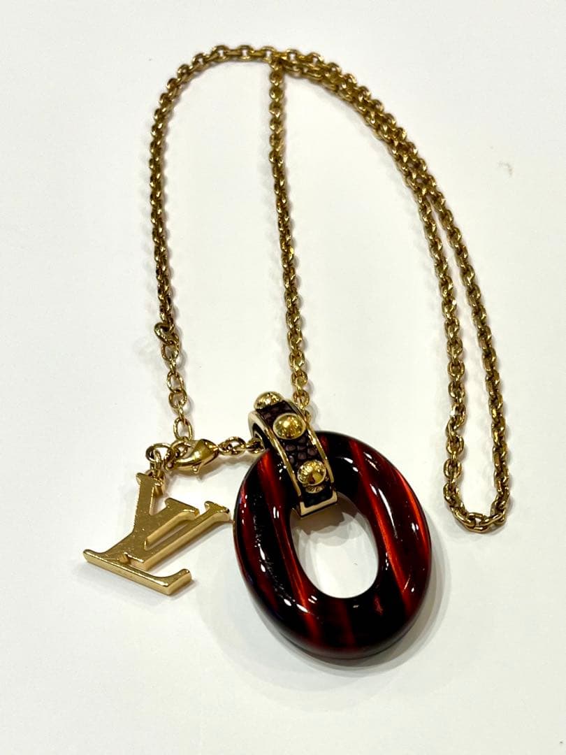 良品☆ヴィトン　ネックレス ロゴ　ＬＶ　パンダンティフ ギミアクルー ガルーシャ