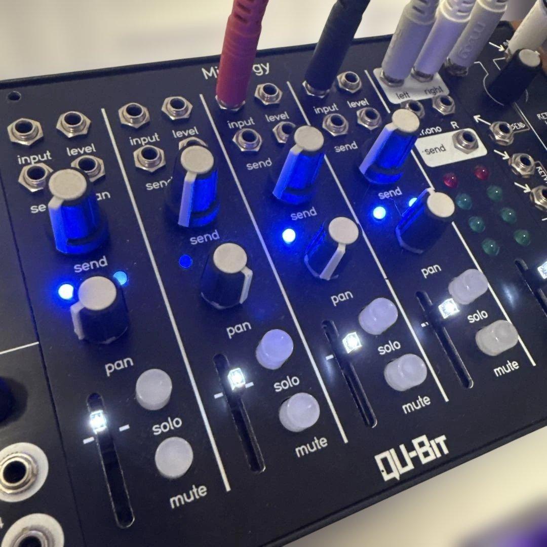 Qu-Bit Mixology モジュラー シンセ ミキサー ユーロラック