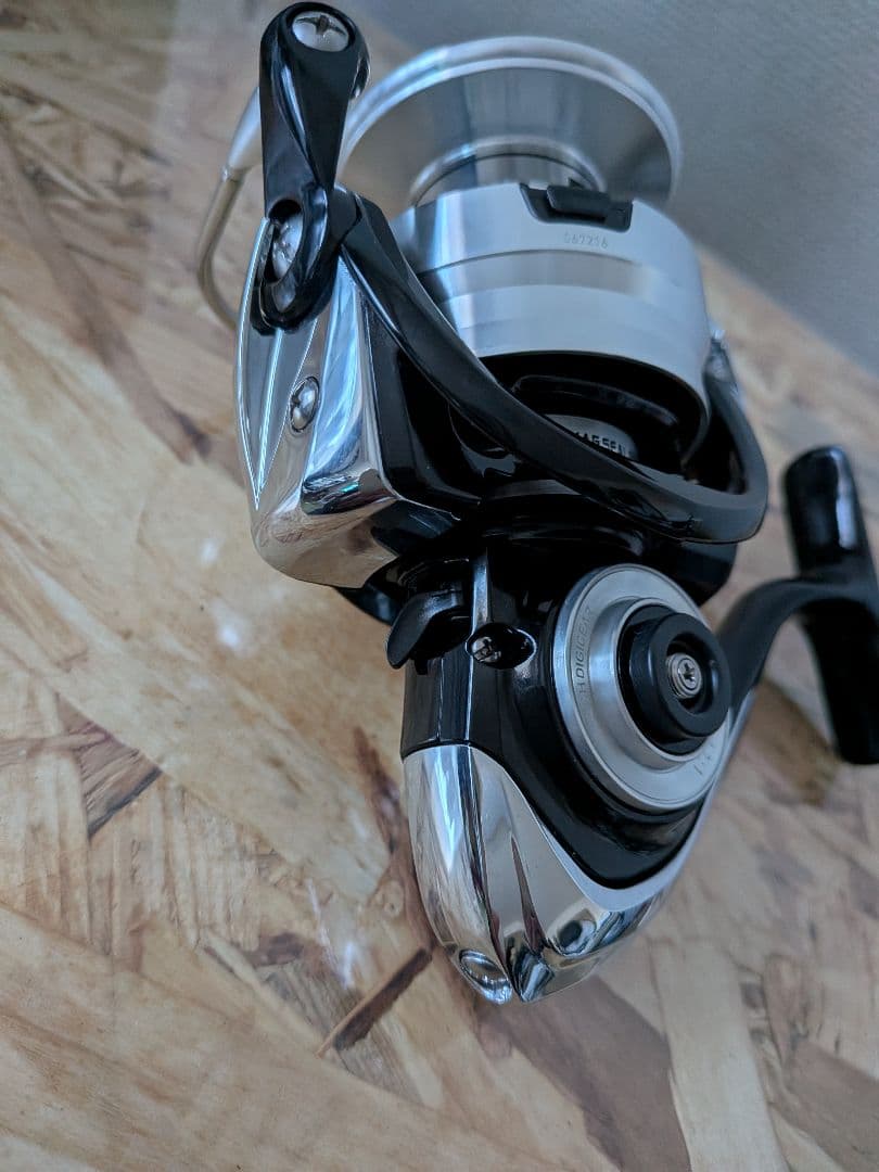 DAIWA レグザ LT5000D-CXH スピニングリール
