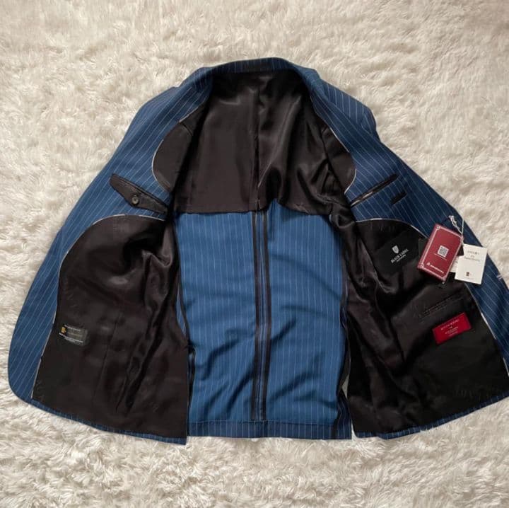 【定価13万相当】未使用級 ブラックレーベルクレストブリッジ 御幸毛織 42L