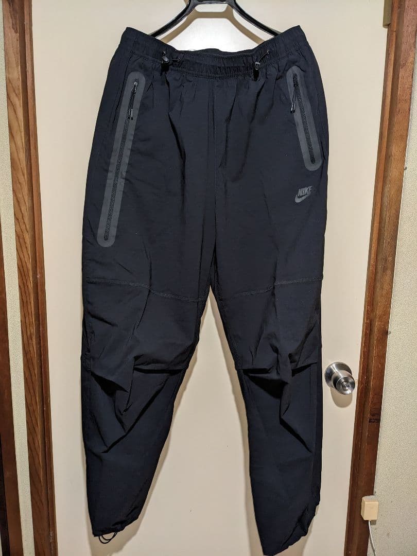 ナイキ テック メンズ ウーブン オープンヘム パンツ黒Ｌ寸 新品4,100円安